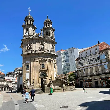 Atico Exclusivo Y Centrico En Peregrina * ポンテベドラ