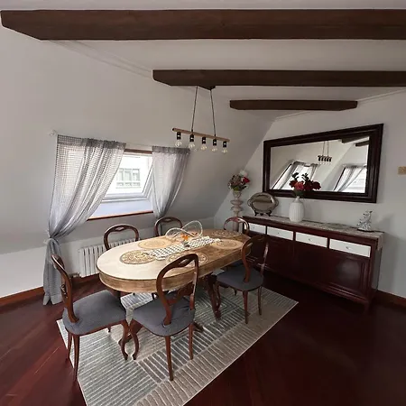 Peregrina, Céntrico Y único *