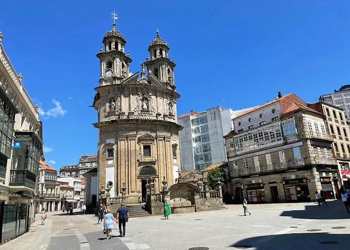 Atico Exclusivo Y Centrico En Peregrina * 폰테베드라