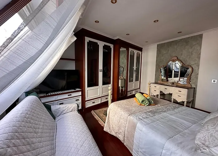 Atico Exclusivo Y Centrico En Peregrina 폰테베드라