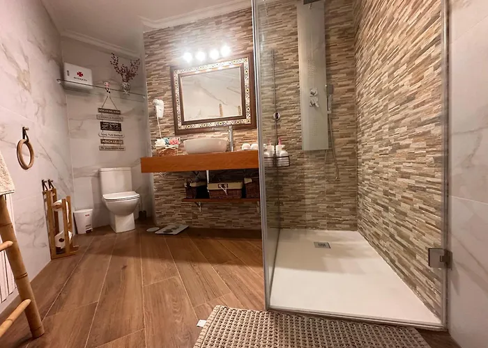 Atico Exclusivo Y Centrico En Peregrina 아파트 폰테베드라